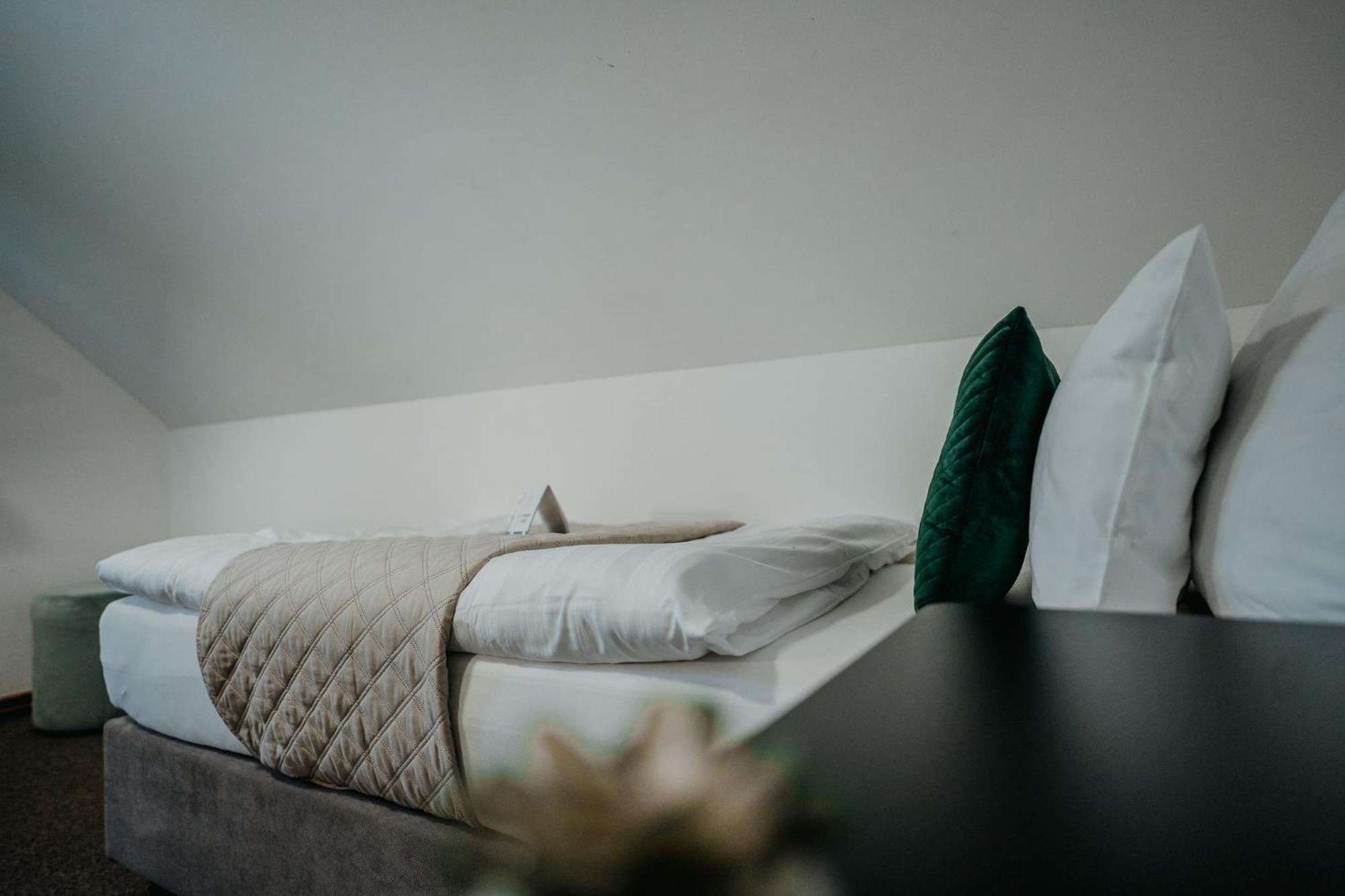 Hotel House Hradec Králové Zewnętrze zdjęcie